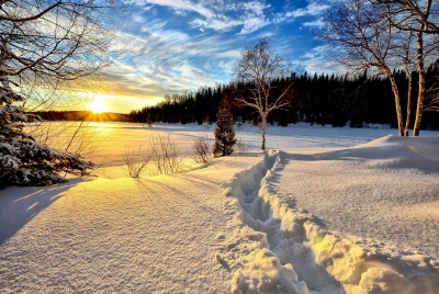 &quot;He spreads the snow like wool&quot; (v16)