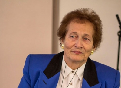 Ruth Barnett