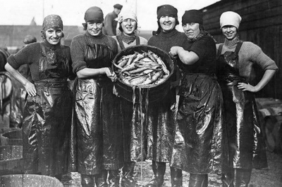 Fisherwives, who guttted &amp; packed the fish
